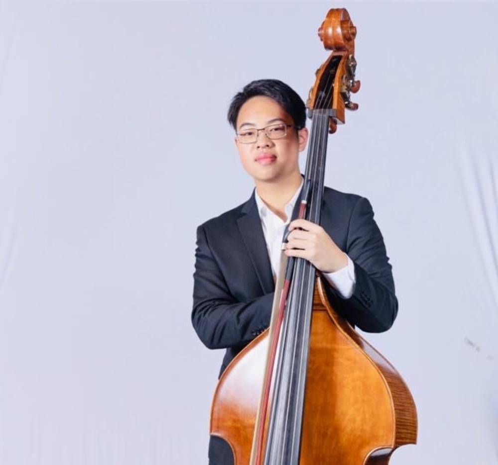 蔡穎哲低音提琴獨奏