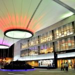 大東藝術圖書館以藝術為館藏特色。 圖／高市圖提供