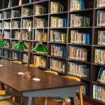 大東藝術圖書館環境古典而優美，營造藝術閱讀氛圍。 圖擷自大東藝術圖書館臉書