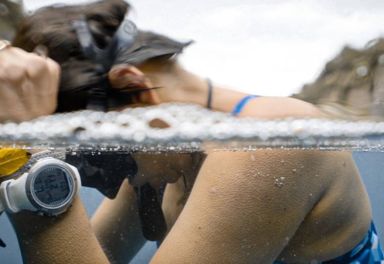 舒米恩擔任「2021台灣海洋文化影展」大使 唱浪人情歌向海致敬 電影《烈愛生命之海》訴說深潛女性運動員的重生故事。台灣海洋文化影展提供